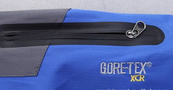 廠家直銷，品質之選 戶外沖鋒衣男款兩件套，抗寒登山運動必備